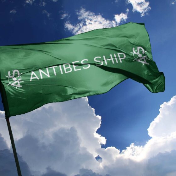 Antibes Ship - Création impression drapeau personnalisable Antibes Dreampix communication